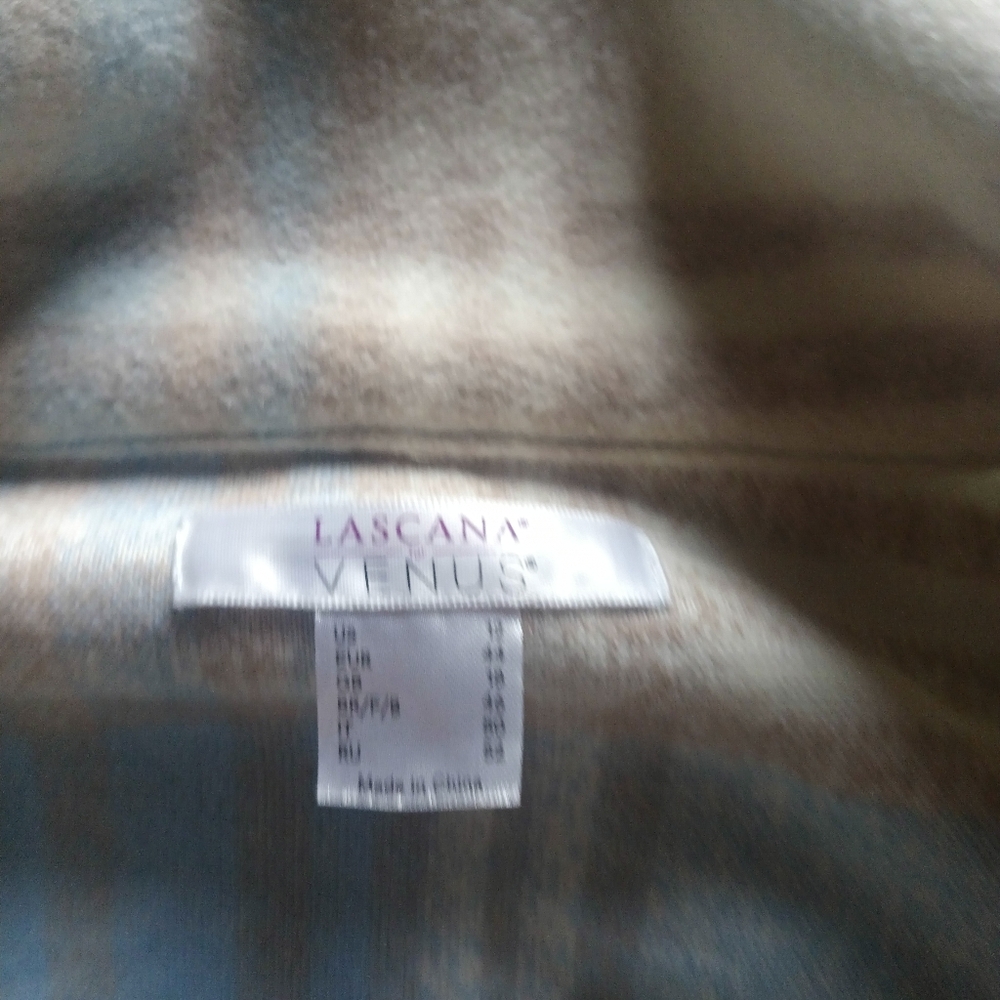 Cute Wool Texture Shacket - Picture 2 of 3